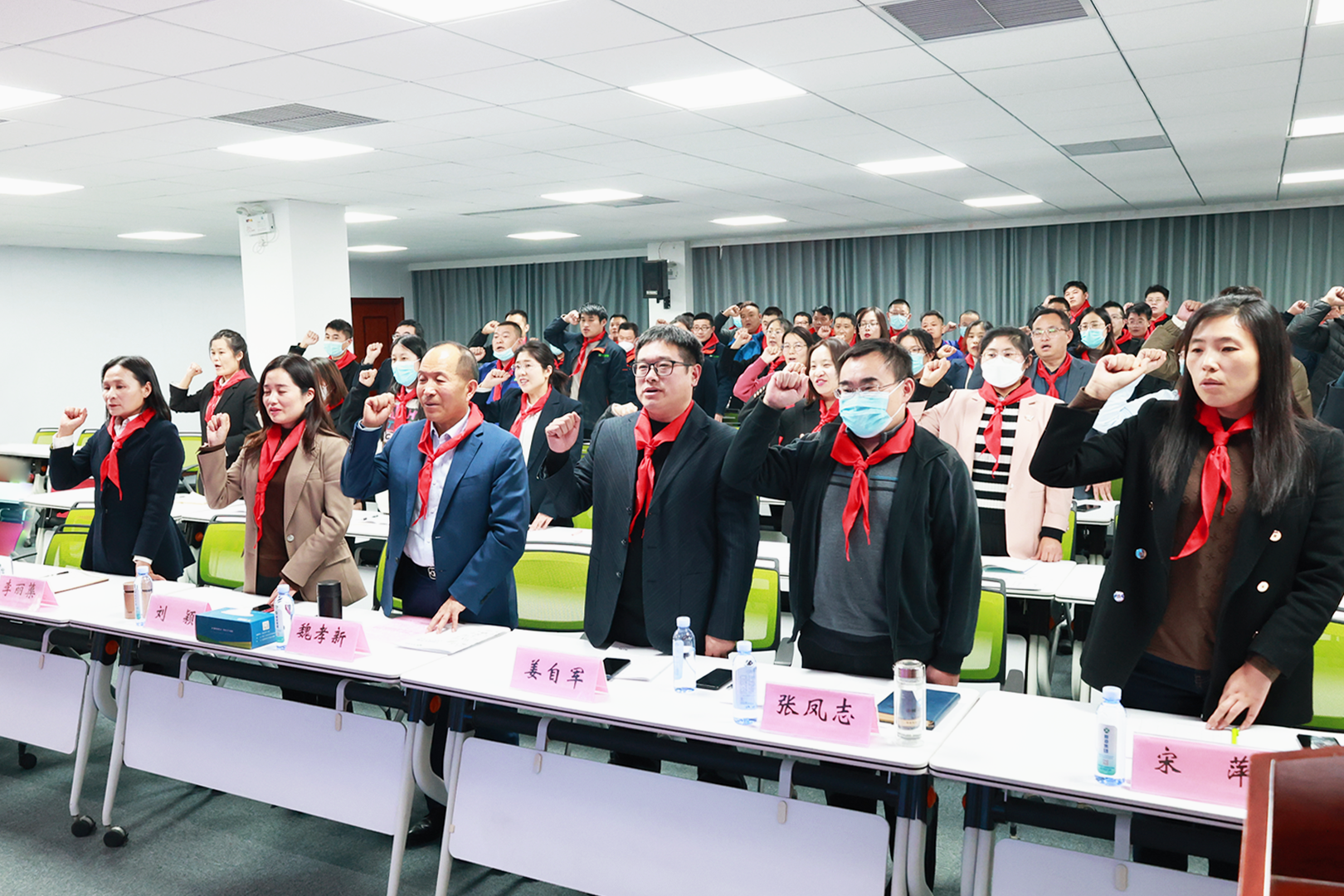 鍛鋼淬火 砥礪深耕！新港商學(xué)院首屆干部班正式啟動